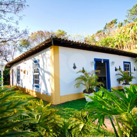 Casa à venda com 4 quartos em Chácaras Maringá, Atibaia, SP