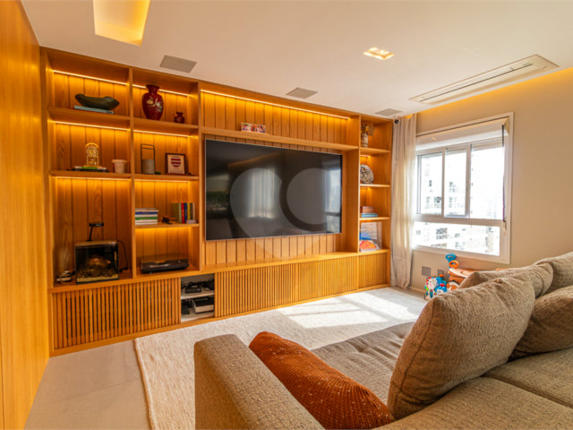 Apartamento à venda com 3 suítes em Vila Olímpia, São Paulo, SP