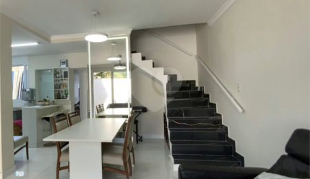 Sobrado à venda com 3 quartos, sendo 2 suítes,  em Brooklin Velho, São Paulo, SP