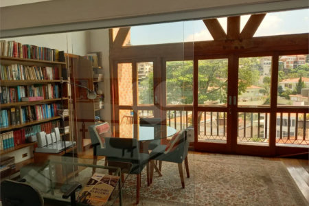 Casa à venda com 5 quartos, sendo 4 suítes, em Jardim São Bento, São Paulo, SP