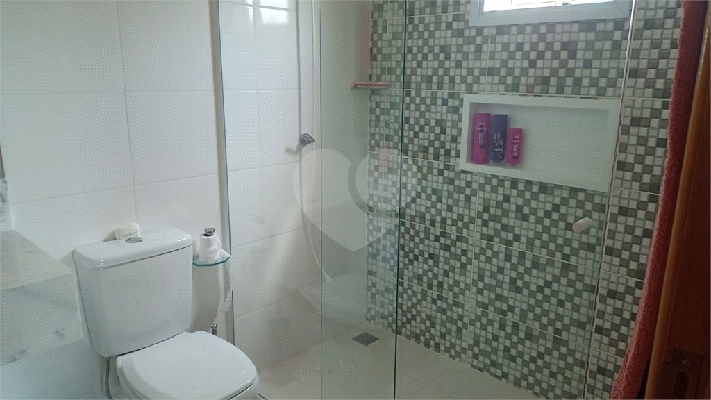 Casa à venda com 5 suítes no condomínio Village da Serra, Araçoiaba da Serra - SP