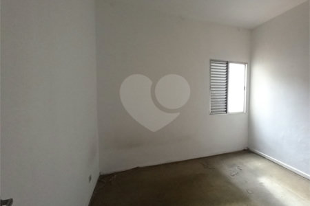 Sobrado à venda com 2 quartos em Parada Inglesa, São Paulo, SP