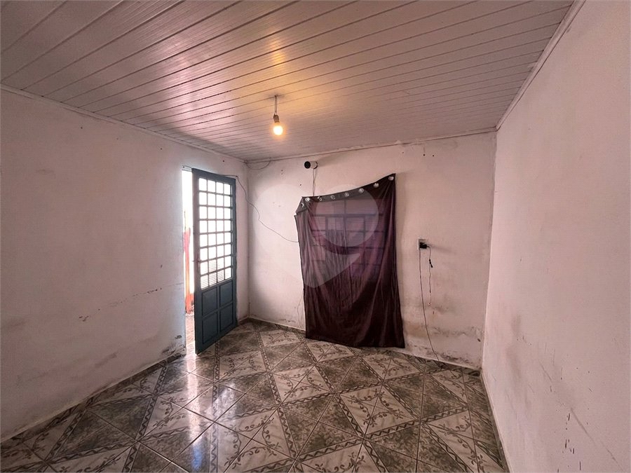 Casa à venda com 1 quarto em Jardim Itália, Itapetininga, SP