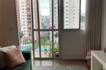 Apartamento à venda com 2 quartos, sendo 1 suíte, em Jardim Londrina, São Paulo, SP