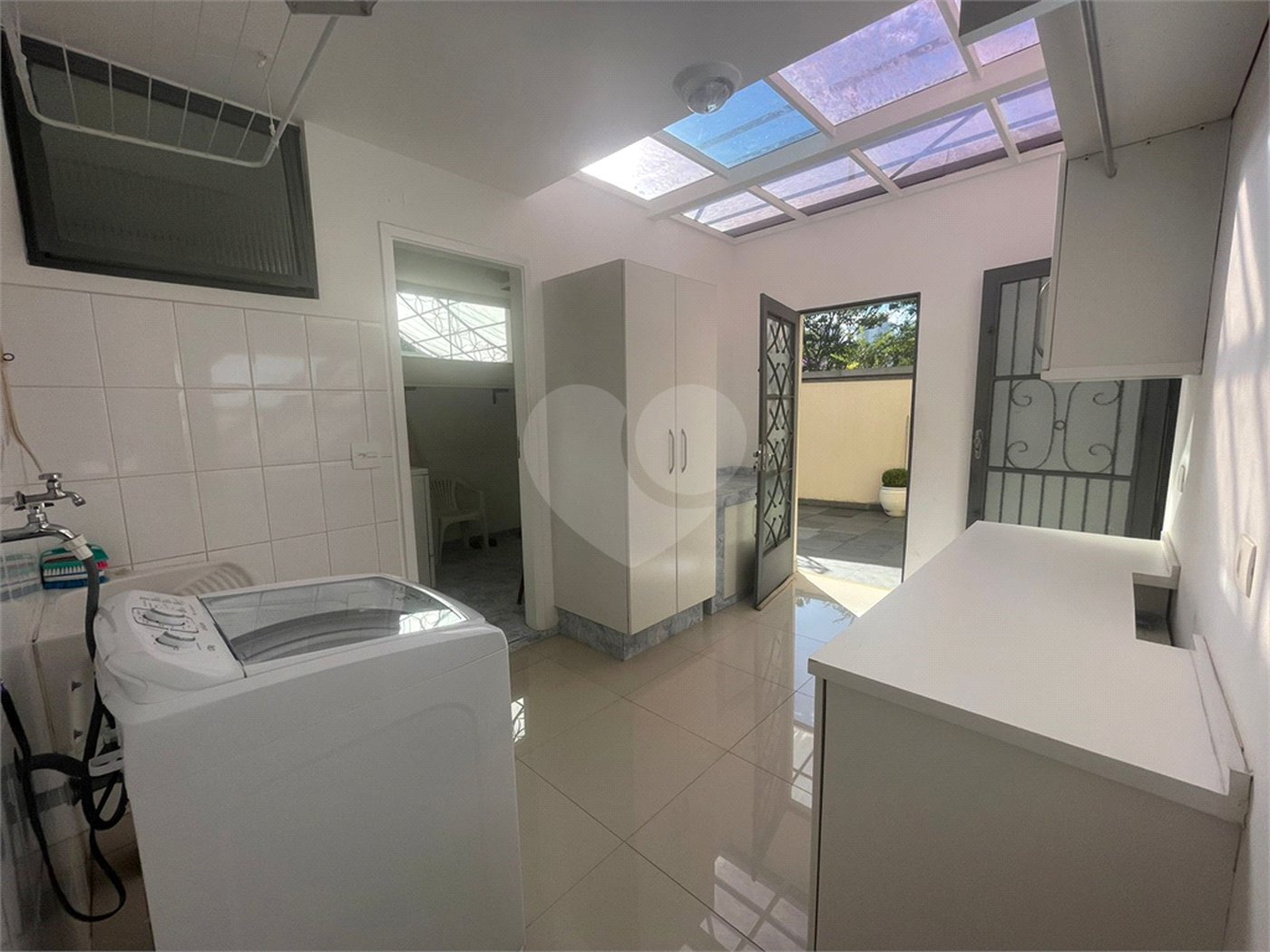 Sobrado à venda com 3 quartos, sendo 2 suítes, em Alto da Boa Vista, São Paulo, SP