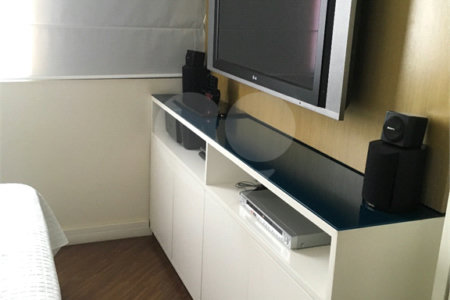 Apartamento à venda com 3 suítes em Vila Gomes Cardim, São Paulo, SP
