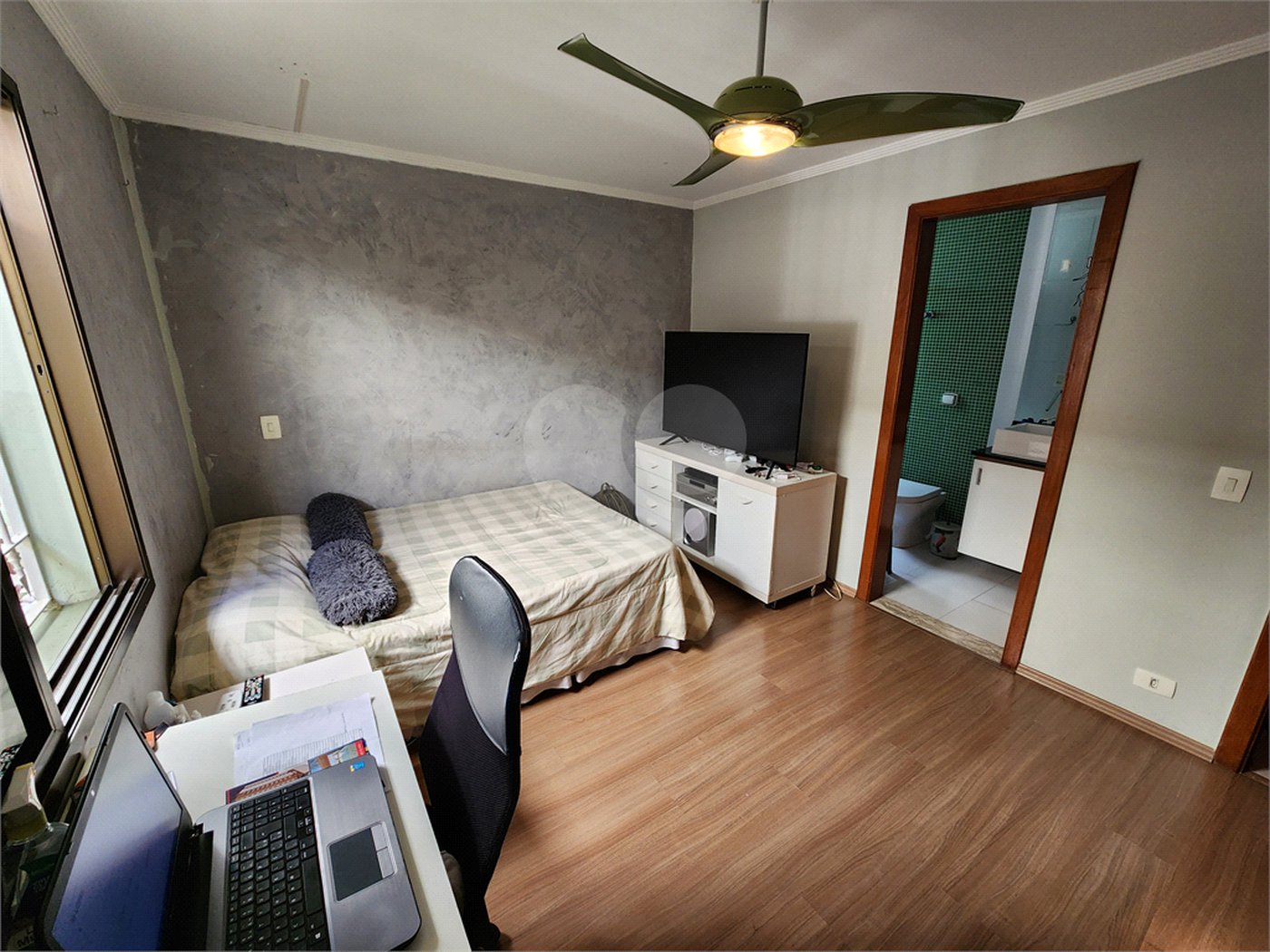 Casa à venda com 4 quartos, sendo 3 suítes,  em Vila Rosália, Guarulhos, SP