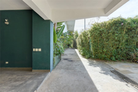Casa à venda com 3 quartos, sendo 1 suíte, em Guarapiranga, São Paulo, SP