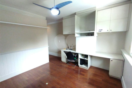 Casa à venda com 4 suítes em Parque dos Príncipes, São Paulo, SP