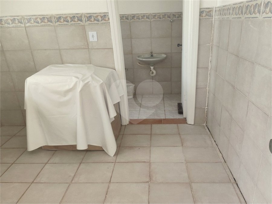 Sobrado para alugar com 5 quartos, sendo 2 suítes,  em Vila Suíça, Indaiatuba, SP