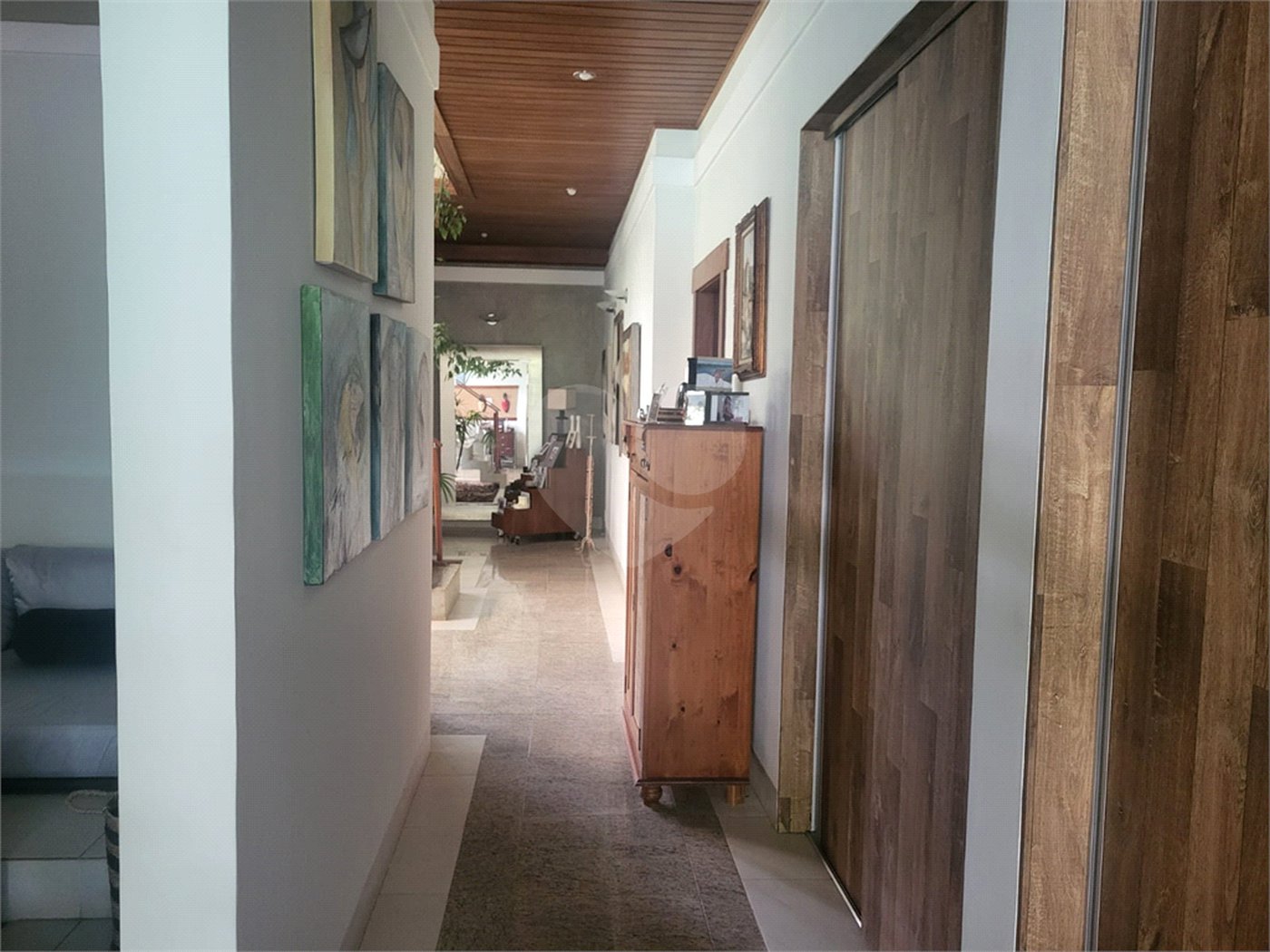 Casa à venda com 4 suítes no condomínio Jardim Theodora, Itu - SP