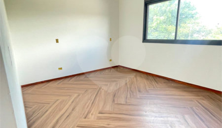 Casa à venda com 3 quartos, sendo 1 suíte, em Jardim Tapajós, Atibaia, SP