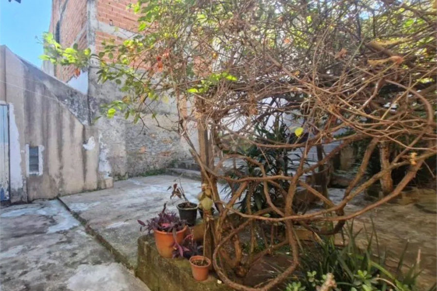 Sobrado à venda com 8 quartos em Vila Guarani, São Paulo, SP