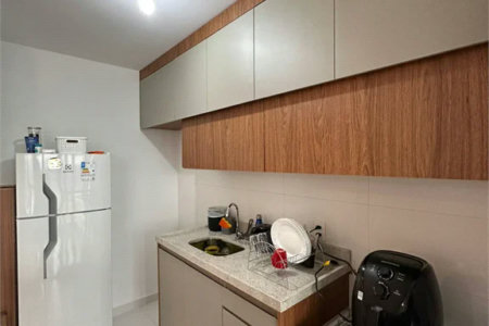 Apartamento à venda com 3 quartos, sendo 1 suíte, em Vila Anastácio, São Paulo, SP