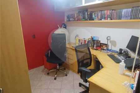 Sobrado à venda com 3 quartos, sendo 1 suíte, em Cidade Continental, São Paulo, SP
