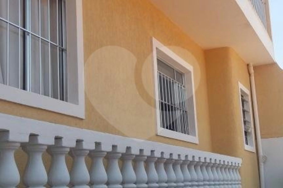 Casa à venda com 6 quartos, sendo 1 suíte,  em Itaquera, São Paulo, SP