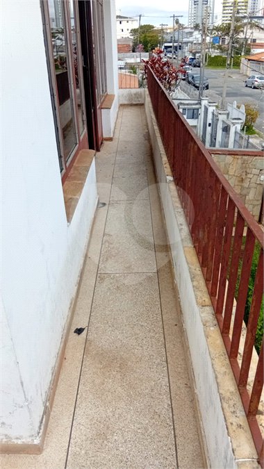 Casa à venda ou para alugar com 7 quartos, sendo 1 suíte,  em Vila Mogilar, Mogi das Cruzes, SP