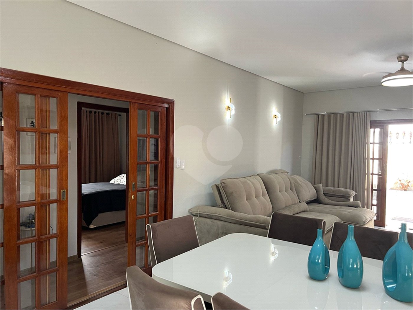 Casa à venda com 3 quartos, sendo 1 suíte, em Retiro das Fontes, Atibaia, SP