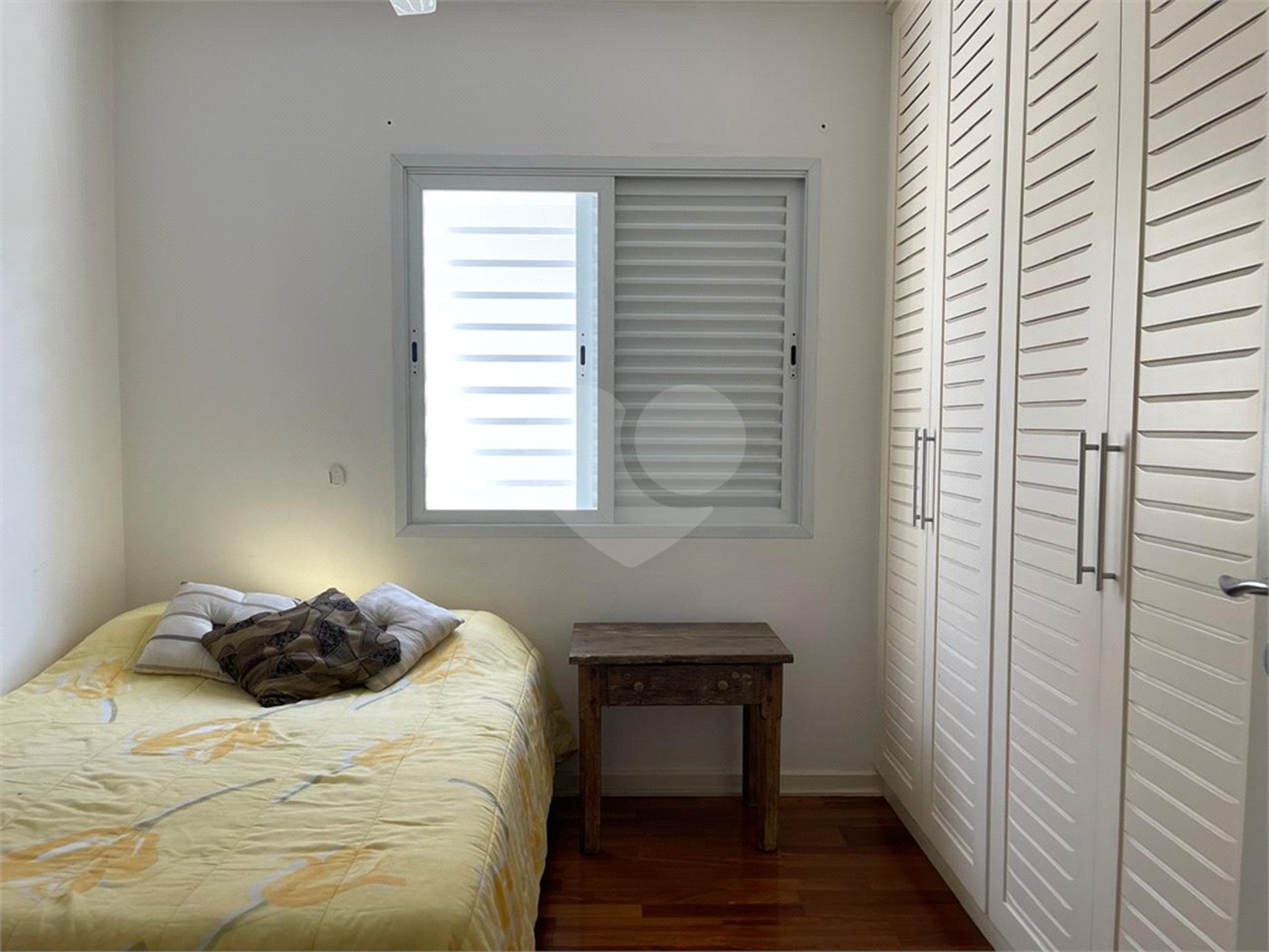 Sobrado à venda com 4 quartos, sendo 2 suítes, em Chácara Monte Alegre, São Paulo, SP