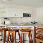 Apartamento à venda com 1 suíte em Taperapuan, Porto Seguro, BA
