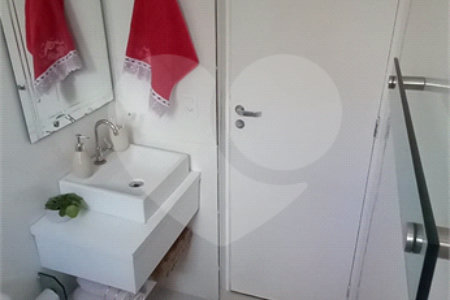 Apartamento à venda com 2 quartos em Jardim Guilhermino, Guarulhos, SP