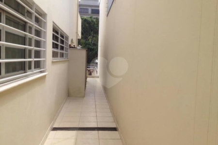 Sobrado à venda com 4 quartos, sendo 2 suítes,  em Jardim São Paulo(zona Norte), São Paulo, SP
