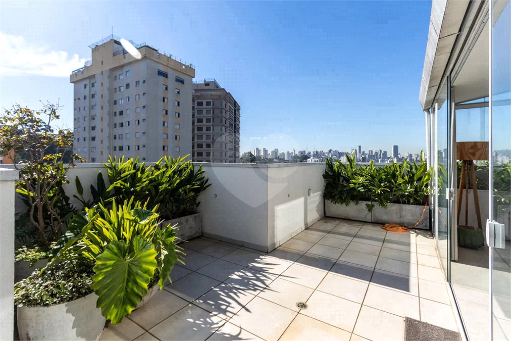 Cobertura à venda com 2 quartos, sendo 1 suíte, em Alto de Pinheiros, São Paulo, SP