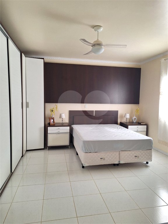 Casa à venda com 4 suítes no condomínio Bougainville, Peruíbe - SP