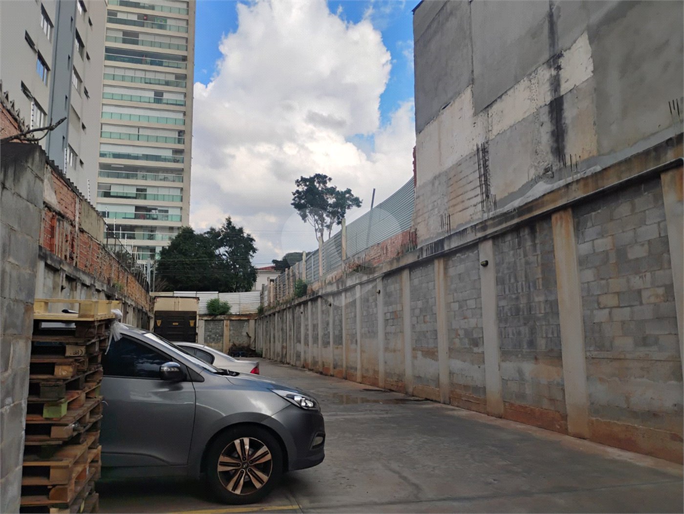 Terreno à venda em Vila Alexandria, São Paulo, SP