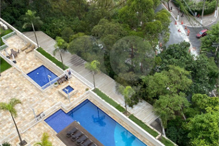 Apartamento à venda com 3 quartos, sendo 2 suítes,  em Vila Andrade, São Paulo, SP