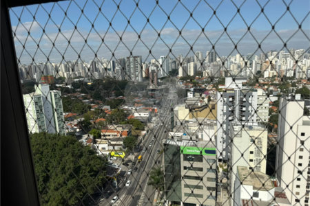 Apartamento à venda ou para alugar com 2 suítes em Vila Olímpia, São Paulo, SP