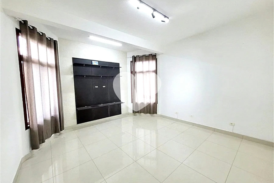 Casa à venda ou para alugar com 7 quartos, sendo 5 suítes, no condomínio Sausalito, Mairiporã - SP