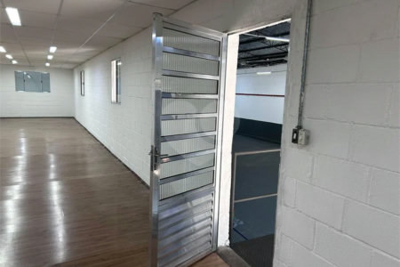 Casa para alugar no condomínio Igarapé, São Paulo - SP