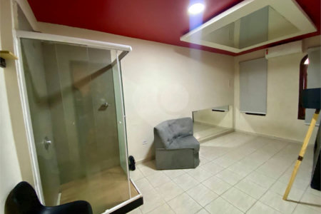 Sobrado à venda com 3 quartos, sendo 1 suíte, em Vila Gomes Cardim, São Paulo, SP