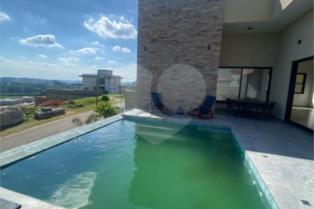 Casa à venda com 4 suítes no condomínio Campo de Toscana, Vinhedo - SP