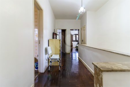 Casa à venda com 3 quartos, sendo 1 suíte, em Mirandópolis, São Paulo, SP