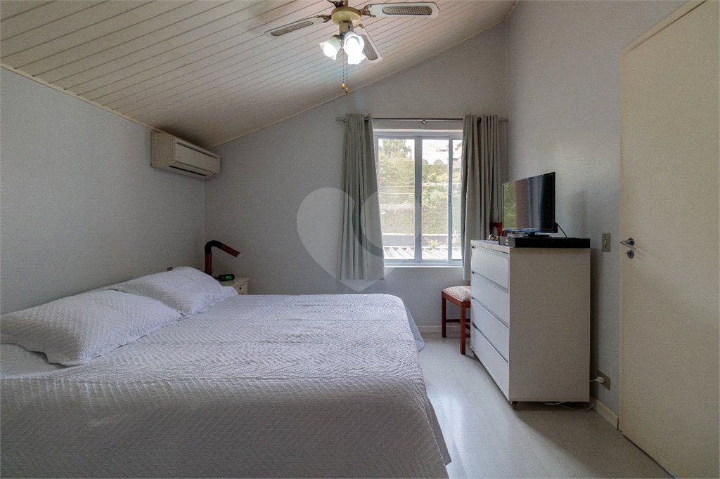Casa à venda com 4 quartos, sendo 3 suítes, em Jardim Panorama, São Paulo, SP