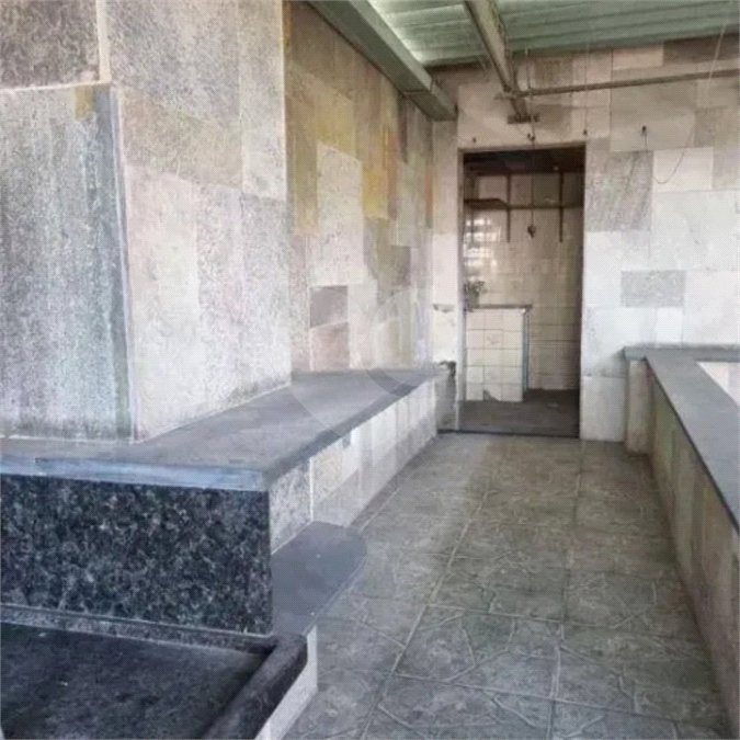 Sobrado à venda com 3 quartos, sendo 1 suíte, em Vila Zat, São Paulo, SP