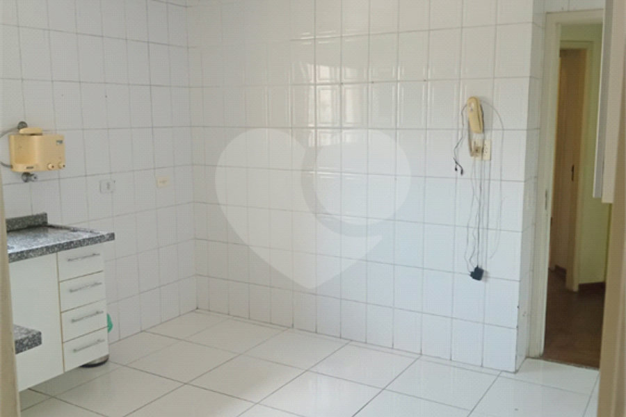 Apartamento à venda com 3 quartos, sendo 1 suíte, em Morumbi, São Paulo, SP