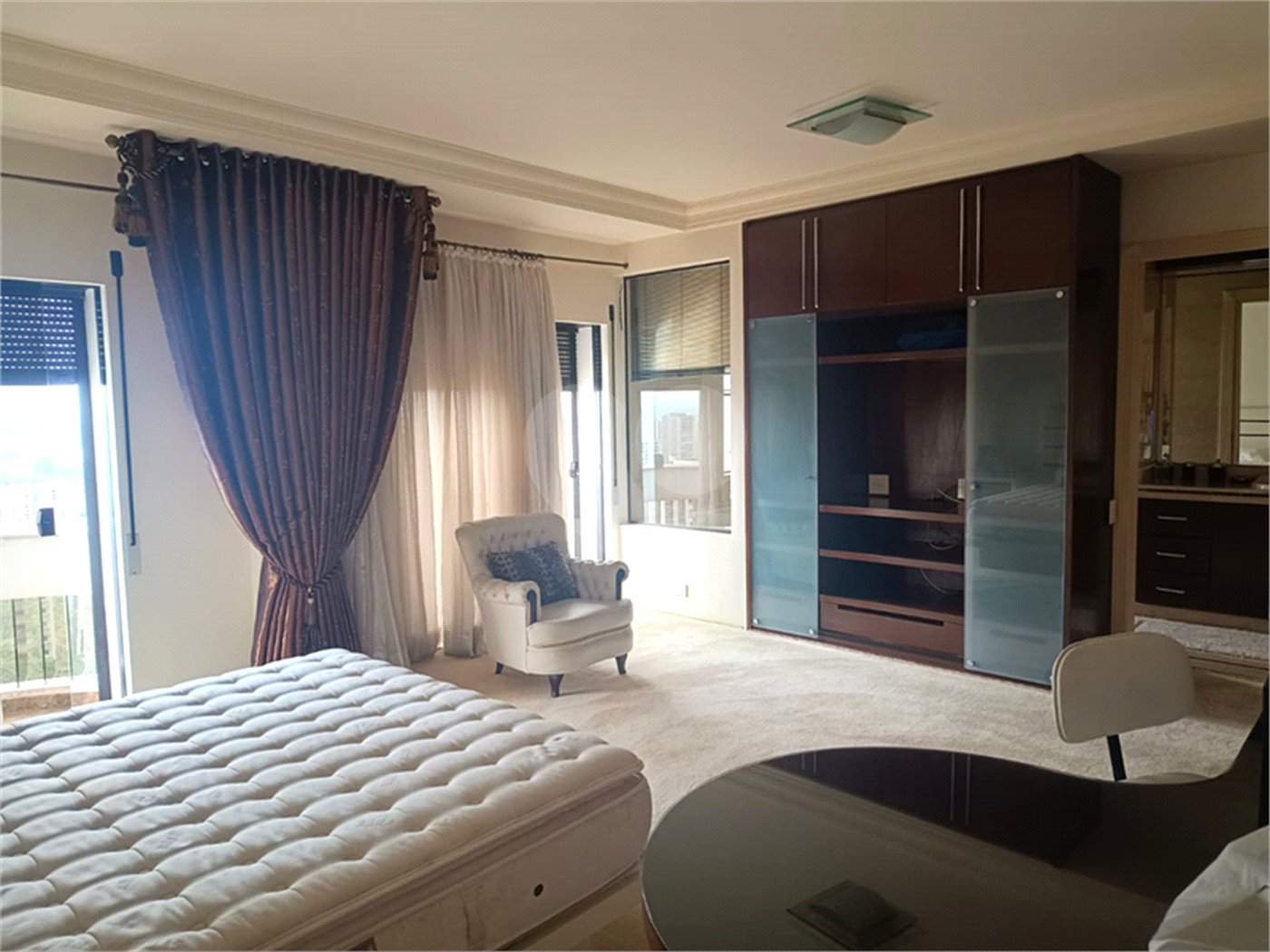 Apartamento à venda com 4 suítes em Vila Suzana, São Paulo, SP