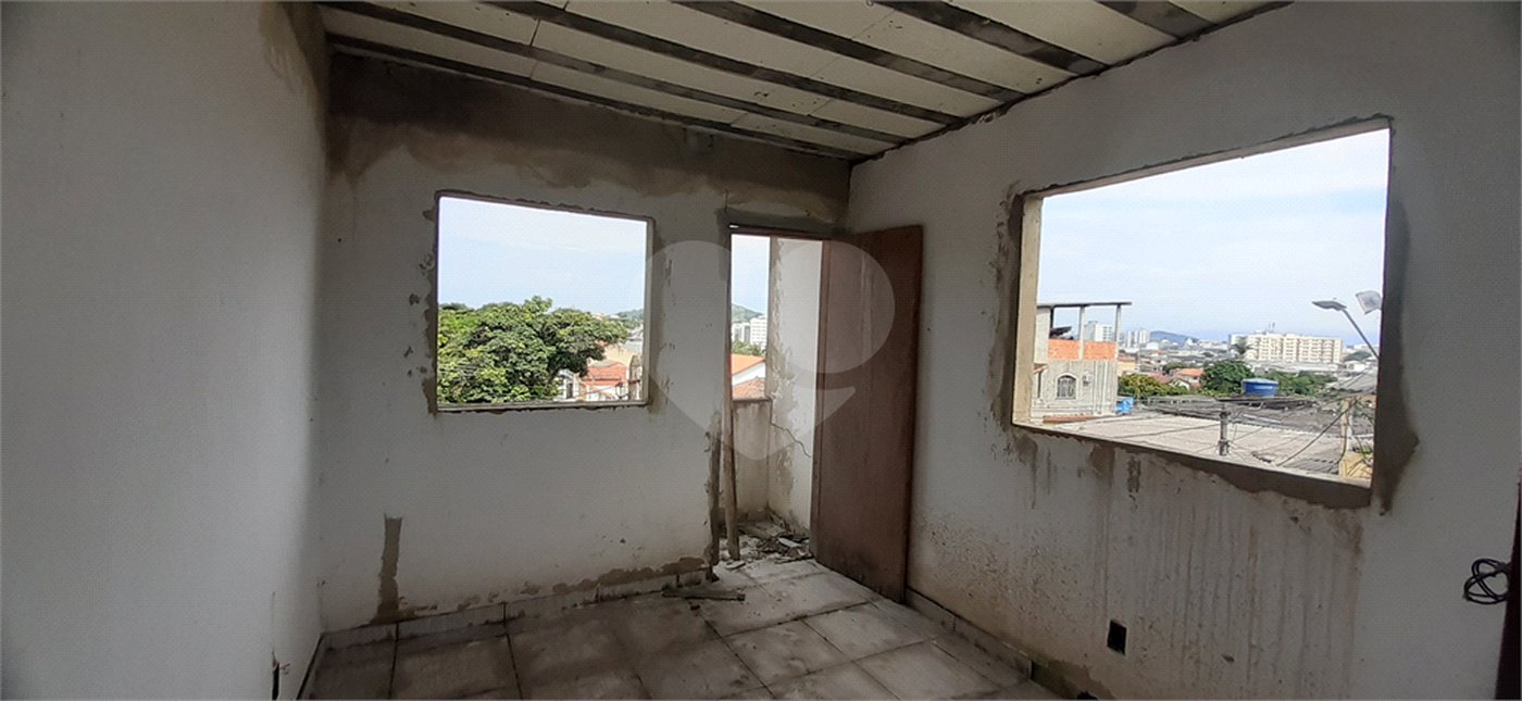 Casa à venda com 2 quartos em Campo Grande, Rio de Janeiro, RJ