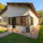 Casa Térrea à venda com 3 quartos, sendo 1 suíte, em Alto da Boa Vista, São Paulo, SP