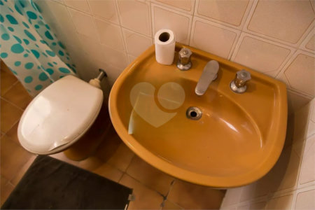 Casa à venda com 6 quartos, sendo 5 suítes,  em Vila do Encontro, São Paulo, SP
