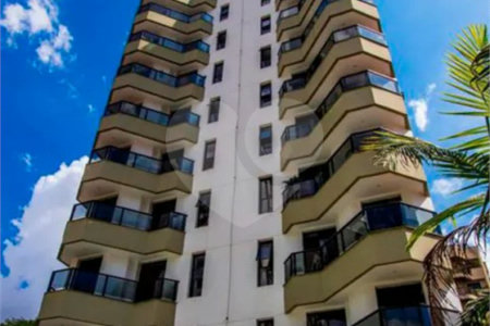 Cobertura duplex com 90 m², perfeita para quem busca conforto, privacidade e uma excelente localização.