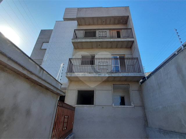 Casa à venda com 2 quartos no condomínio Residencial Luta, São Paulo - SP