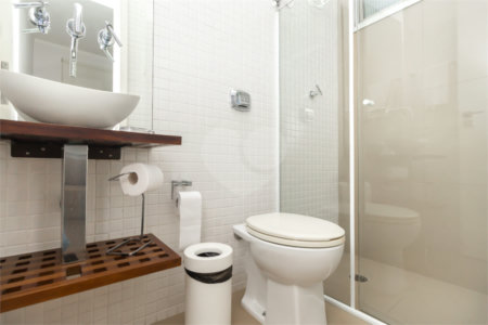Apartamento à venda com 2 quartos, sendo 1 suíte, em Campo Belo, São Paulo, SP