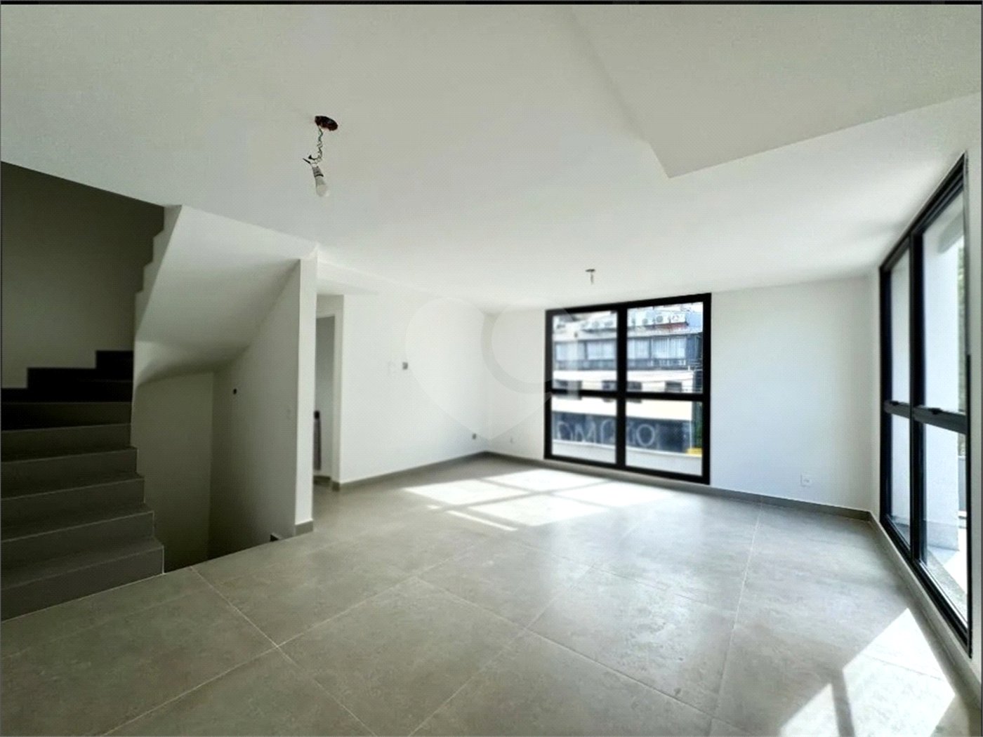 Casa à venda com 3 quartos, sendo 1 suíte, no condomínio : Cube XL Vila Madalena, São Paulo - SP