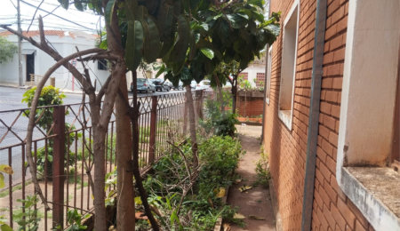 Sobrado à venda com 4 quartos, sendo 1 suíte,  em Vila Xavier (vila Xavier), Araraquara, SP