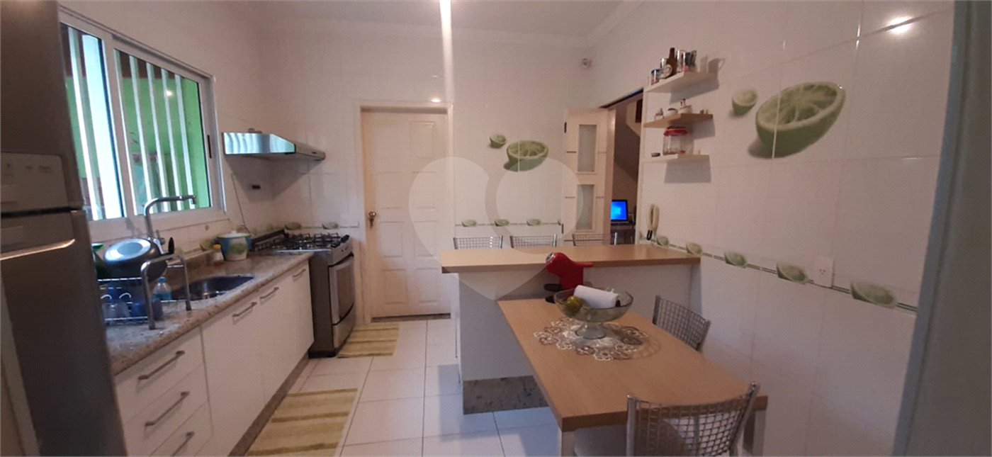 Casa à venda com 3 quartos, sendo 1 suíte,  em Vila Brasileira, Mogi das Cruzes, SP