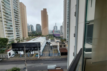 Apartamento à venda com 2 suítes em Vila Gertrudes, São Paulo, SP